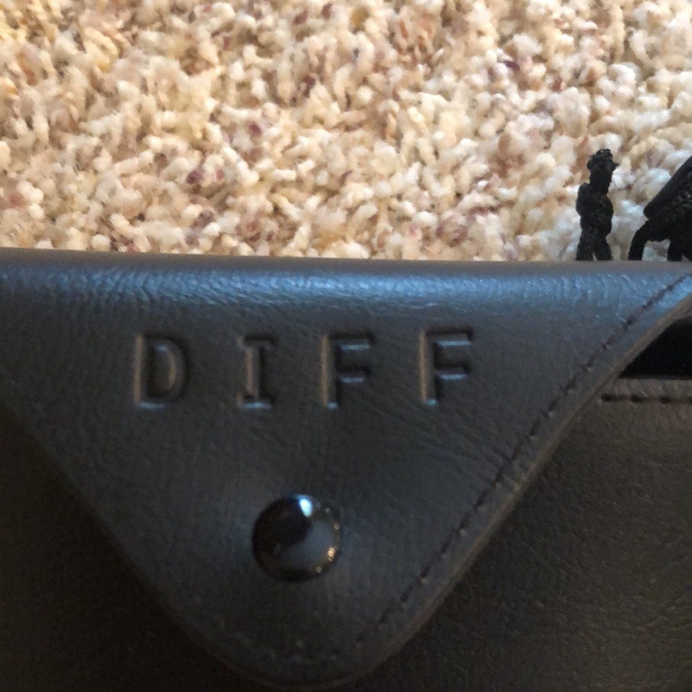Diff Sunglasses - Picture 2 of 3